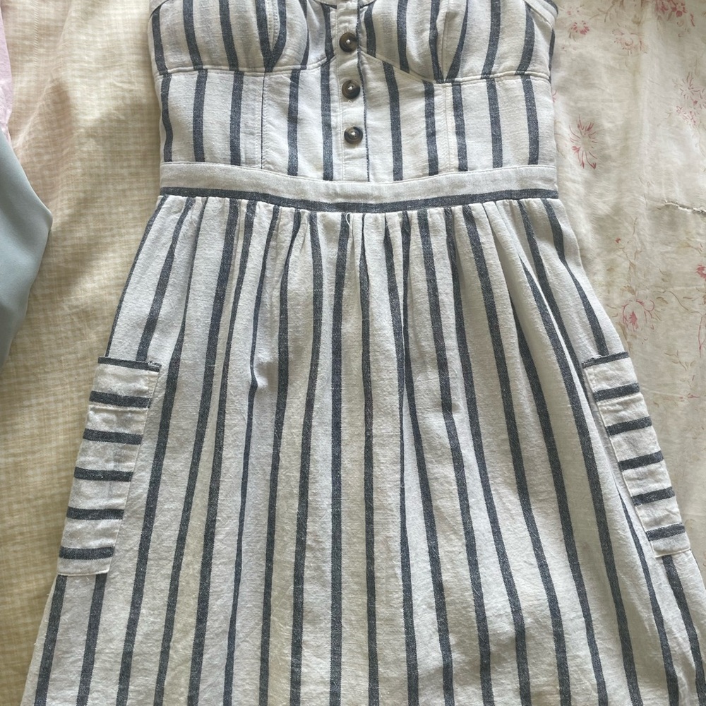 American Eagle Outfitters Navy and White Strapless Top